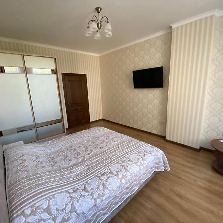Квартира На Французькому Бульварі Біля Моря Та Інституту Філатова Одеса Exterior photo